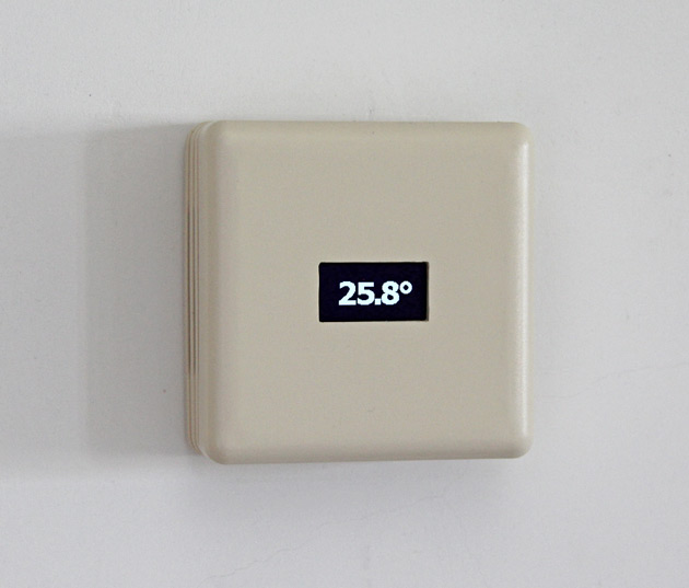 SSD1306 в корпусе DSen-Box на стене